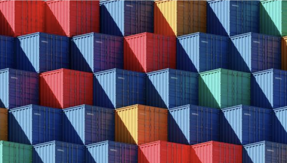 Cover Image for Running Docker container using Golang